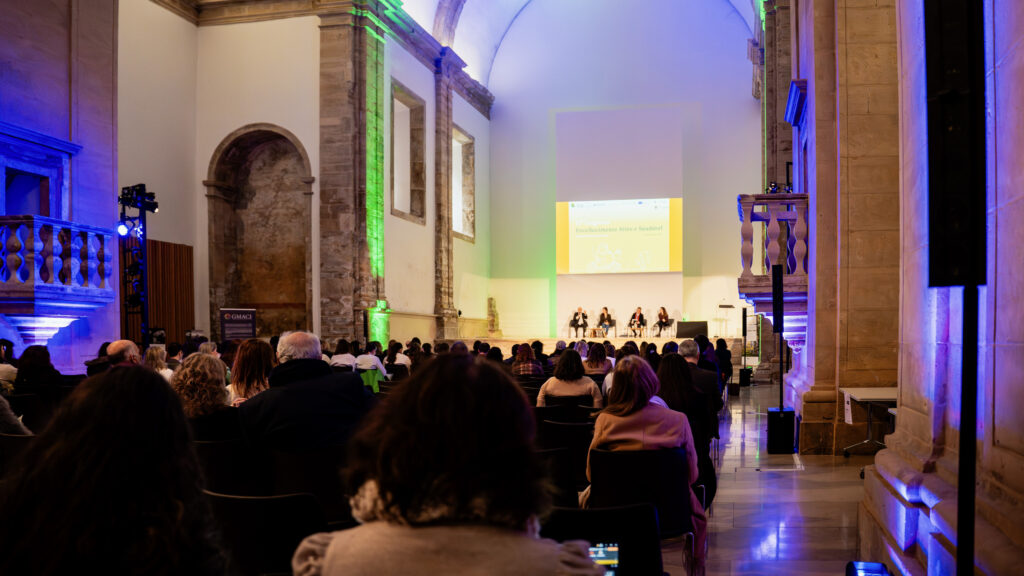 12CongressoEnvelhecimentoAtivoeSaudavel_Page_2_Image_0010